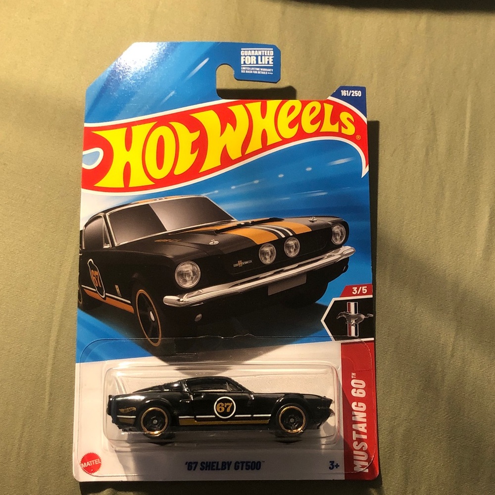 Mattel Hot Wheels '67 Shelby GT500 - Black and Gold